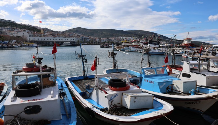 Batan balıkçı teknesinde kaybolan ve hayatını kaybeden 3 kişi son yolculuklarına uğurlandı
