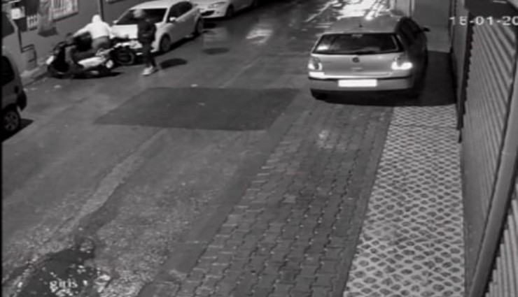 İzmir'de motosiklet hırsızları tutuklandı
