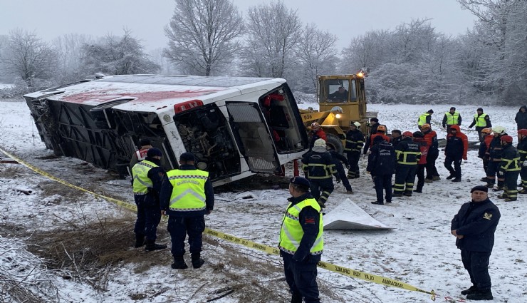 Kastamonu'da feci kaza: 6 kişi öldü, 33 kişi yaralandı