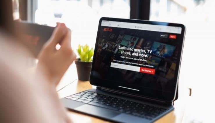 Netflix üyelik seçeneğini ikiye düşürme hazırlığında