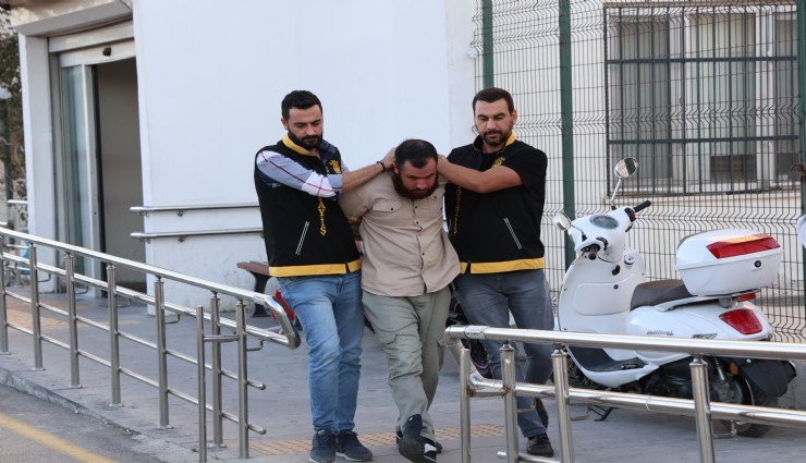 Adana'da annesini anneannesini öldüren şüphelinin garip ifadesi