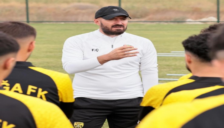 Aliağa FK, teknik direktör Fatih Çardak ile yollarını ayırdı