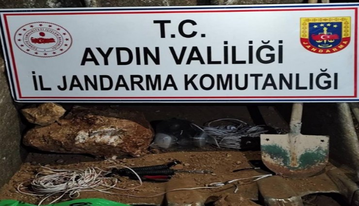 Aydın'da kaçak kazı yapıyorlardı: Jandarma'dan suçüstü