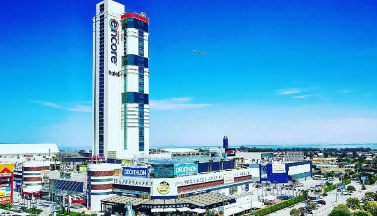 Bektur Balçova'da AVM'yi hastaneye çevirecek