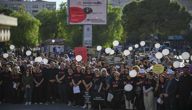 Bornova’da İstanbul Sözleşmesi için yürüyüş
