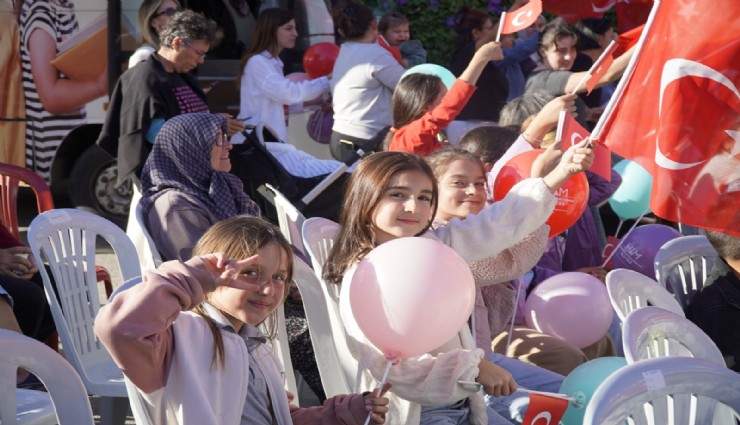 Çeşme'de Cumhuriyet coşkusu: Bu gurur bizim