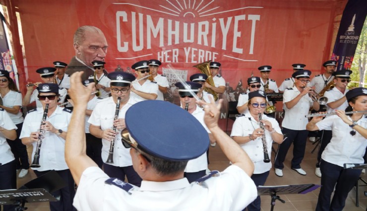 Cumnhuriyet kutlamaları Kemalpaşa'da başladı