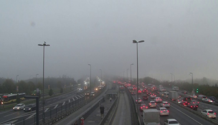 İstanbul'da sis nedeniyle vapur seferleri iptal