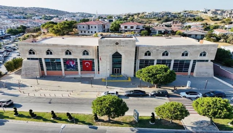 İzmir merkezli 8 ilde 'suç örgütü' operasyonu: 40 şüpheli gözaltına alındı
