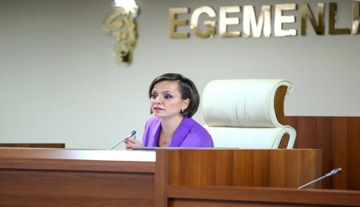Karabağlar’da Belediye Meclisi'nde 4,5 milyarlık bütçeye onay verildi