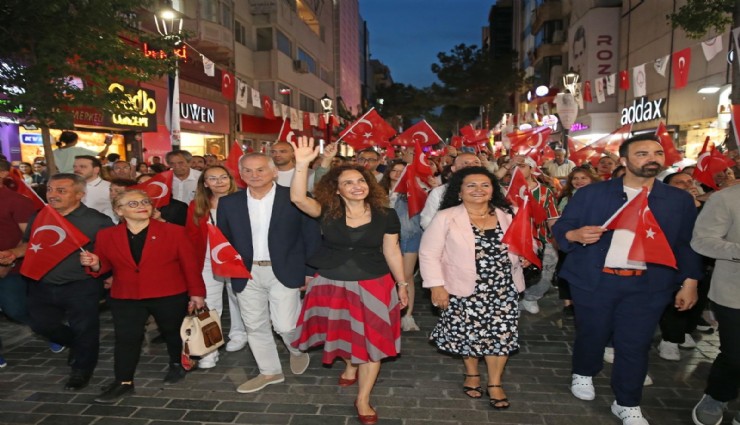Karşıyaka’dan 29 Ekim’e muhteşem kutlama