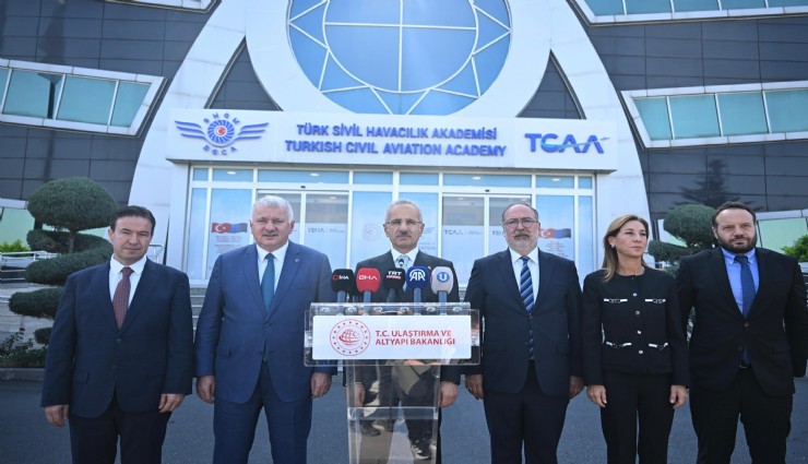 Bakan Uraloğlu'ndan İzmir'e yeni hat müjdesi:  İzmir-Elazığ, İzmir-Nevşehir, İzmir-Sivas, İzmir-Şanlıurfa seferleri başlayacak