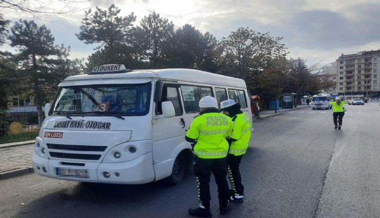 2024 yılında denetlenen dolmuş sürücülerinin 3’de birine trafik cezası kesildi