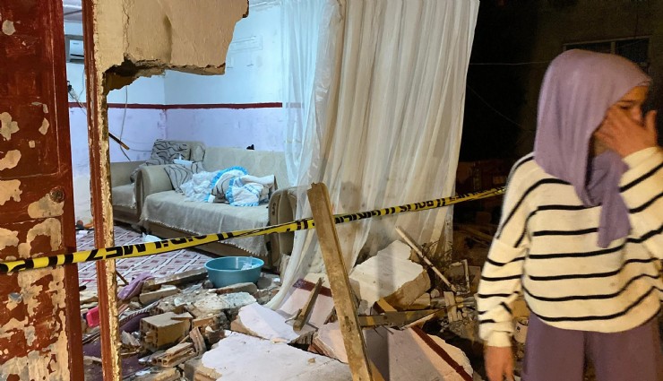 Antalya'da kontrolden çıkan araç eve çarptı: 9 aylık bebek ve 2 yaralı
