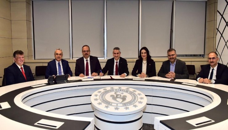 Aydın’a yeni Adnan Menderes Stadyumu için protokol imzalandı