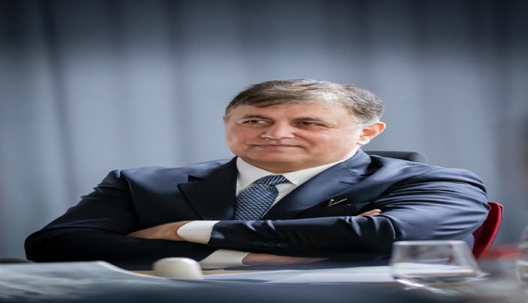 Başkan Tugay'dan Kadına Yönelik Şiddete Karşı Mücadele Günü mesajı: Kadın haklarının bayraktarlığını yapmak için var gücümle çalışacağım