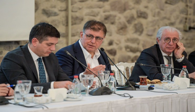 Başkan Tugay'dan İzmir'in çehresini değiştirecek hamle: Nitelikli bir proje hazırlandı, Basmane’de yüksek, çirkin bir yapı inşa edilmeyecek