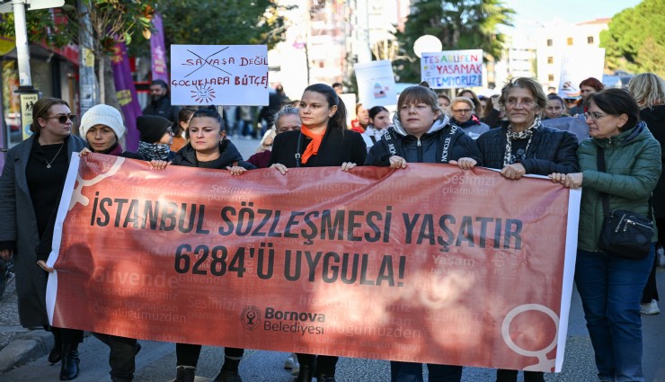 Bornova’da kadınlardan 25 Kasım mesajı: İstanbul Sözleşmesi Yaşatır