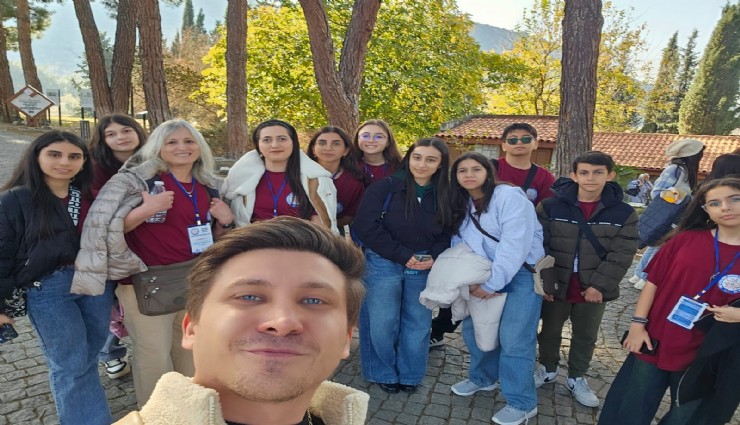 Dünya genç bilim insanları izmir’i tanıyor