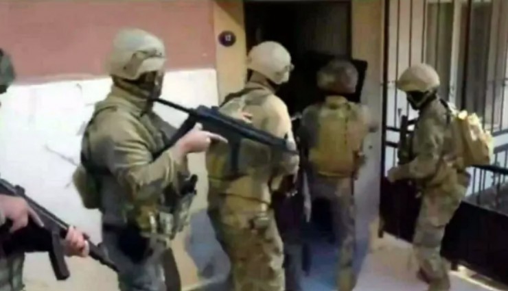 FETÖ'ye İzmir merkezli 3 ilde operasyon: 49 gözaltı