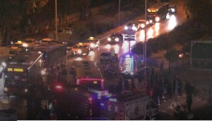 Genç kız karşıdan karşıya geçmek isterken belediye otobüsünün altında can verdi