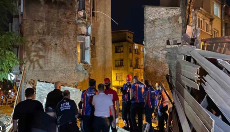 Güngören’de çöken binanın altında kalan işçiyi kurtarma çalışmaları 16 saattir sürüyor