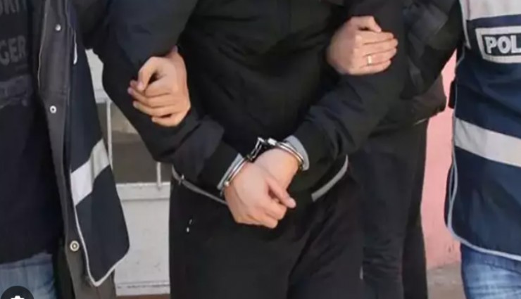 İzmir'de suç makinesi polisten kaçamadı: 14 yıl 9 ay kesinleşmiş hapis cezası olduğu öğrenildi