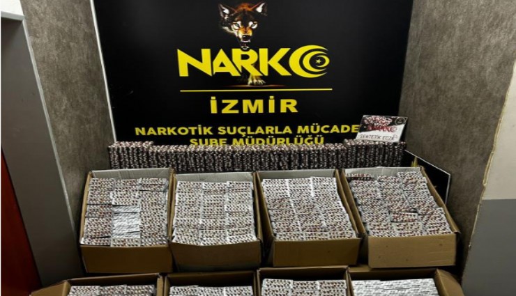 İzmir'de torbacılara uyuşturucu temin edenlere operasyon: 2 tutuklama