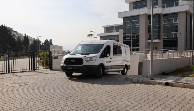 İzmir'deki yangın faciasında ölen 5 kardeşin cenazesi teslim alındı