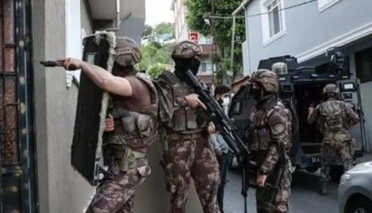 İzmir merkezli terör operasyonu: 4 gözaltı