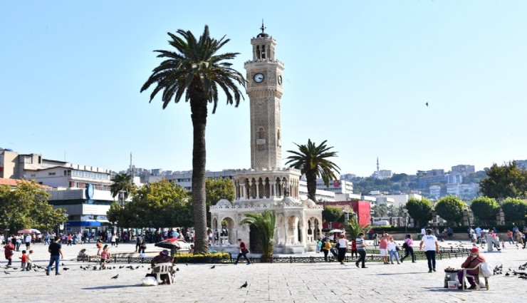 İzmir, Uluslararası Avrupa Demokrasi Başkenti Unvanı için son beşte