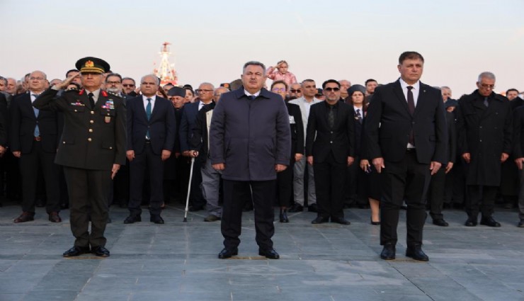 Ulu Önder Atatürk, İzmir'de anıldı