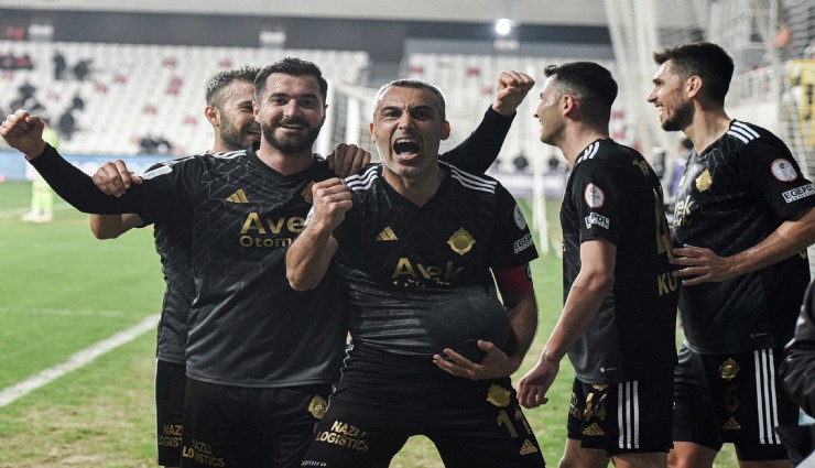 Altay’ın en golcüsü 43 yaşındaki Murat Uluç