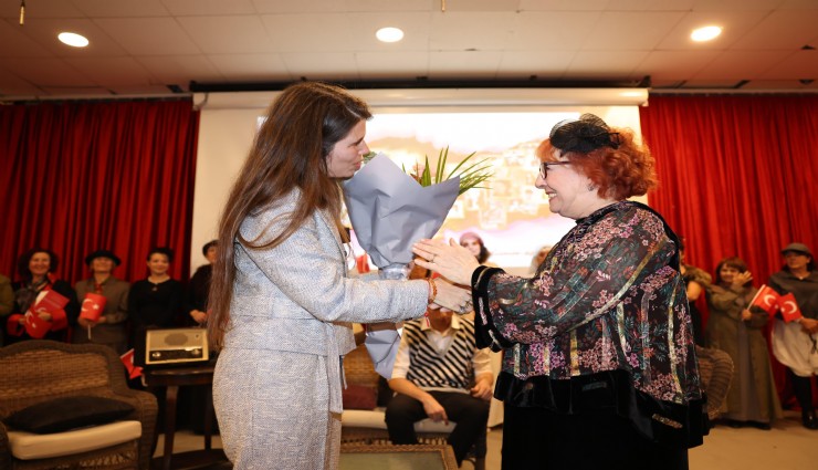 Başkan Denizli'den kadın vurgusu: Kazanımlara sahip çıkacağız
