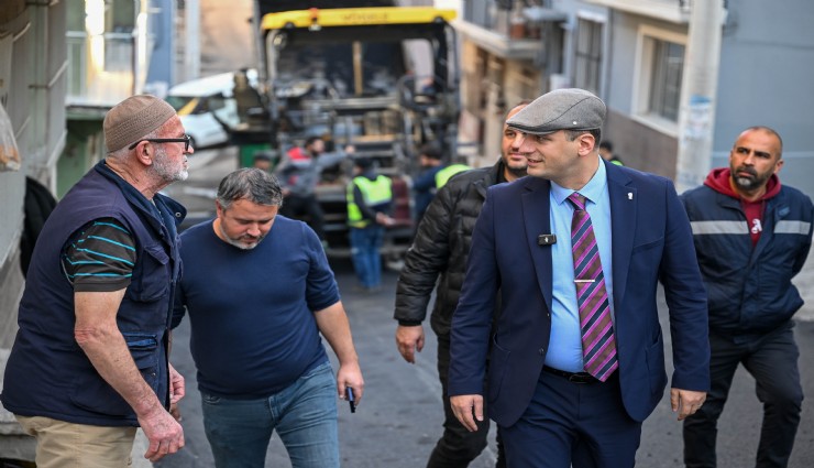 Bornova’da 8 mahalleye eş zamanlı asfalt serimi
