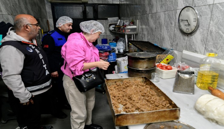 Bornova’da fırınlara gece denetimi: Başkan Eşki sahada