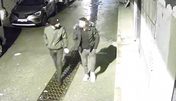 Bornova'da hırsızlık olayı:  Para dolu çantayı alamayınca cüzdanı çaldılar, kıskıvrak yakalandılar