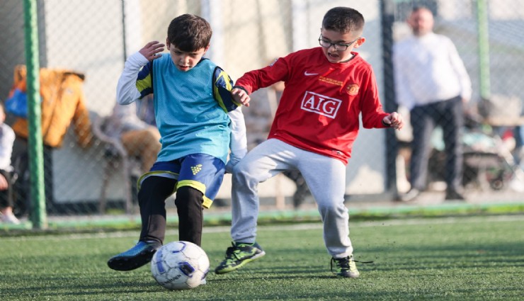 Buca'da kış spor kurslarına büyük ilgi