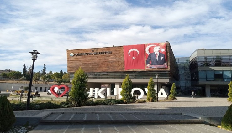 Çukurova Belediyesi Yol İşleri Müdürü, çalışanı tarafından vuruldu