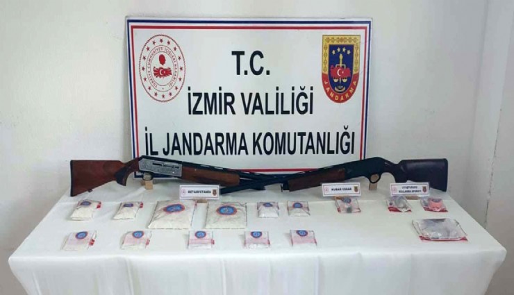 İzmir'de uyuşturucu operasyonuna 3 gözaltı