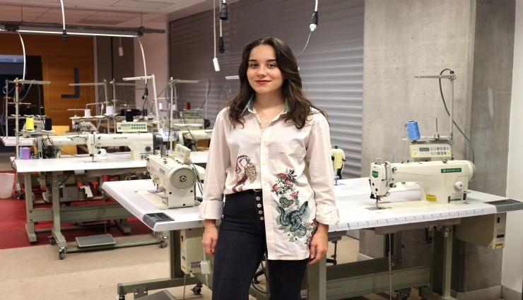 İzmir Ekonomi Üniversitesi'nden can dostlara atık kumaşlardan fular ve tasma