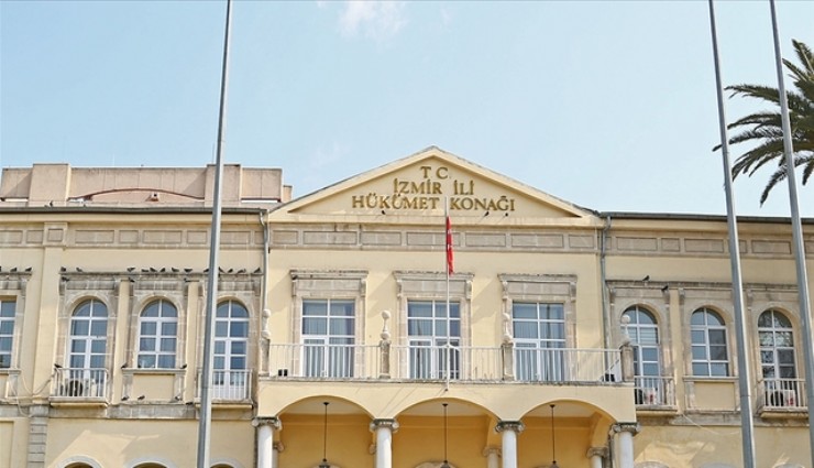 İzmir Valiliği'nden sokakta ölü bulunan kişiye ilişkin açıklama: Kendi isteğiyle ayrıldı