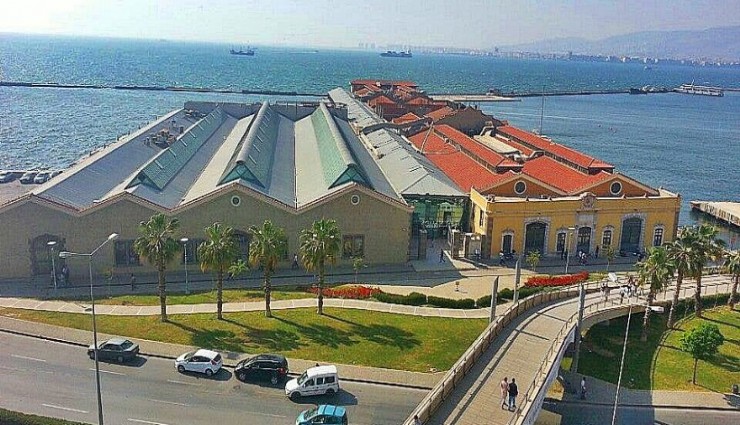 İzmirlilerin Konak Pier kaybı: Büyükşehir Belediyesine verilmesine geren 100 milyon liranın üzerindeki para verilmemiş