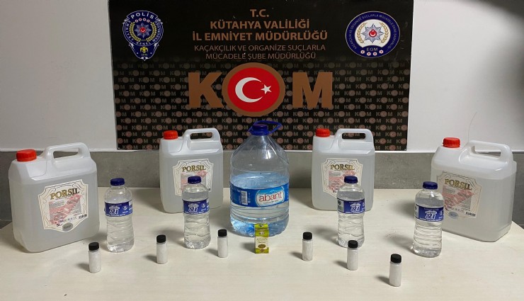 Kütahya'da kaçak alkol operasyonu: 3 kişiye gözaltı