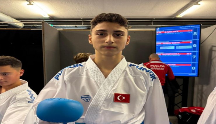 Manisalı genç karateci Dünya 7'ncisi oldu