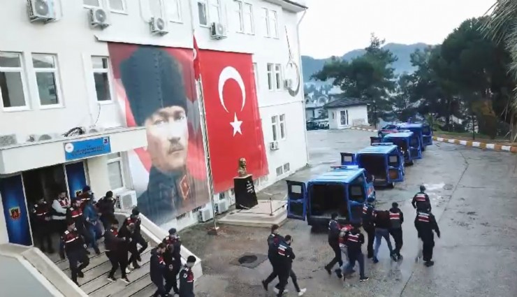 Muğla'da göçmen tacirlerine operasyon: 7 kişi tutuklandı