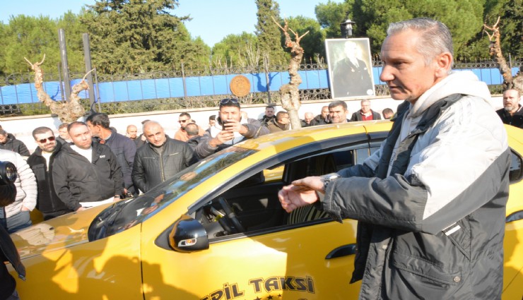 Saldırıya uğrayan taksiciye büyük destek: 200 araçlık konvoyla eylem yapıldı