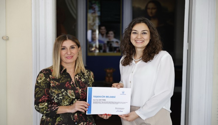 Toplumsal cinsiyet rollerini eleştiren Bana Masal Anlatma sergisi Konak’ta
