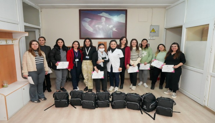 Gaziemirli anne adayları, Gebe Okulu’nda doğuma hazırlanıyor