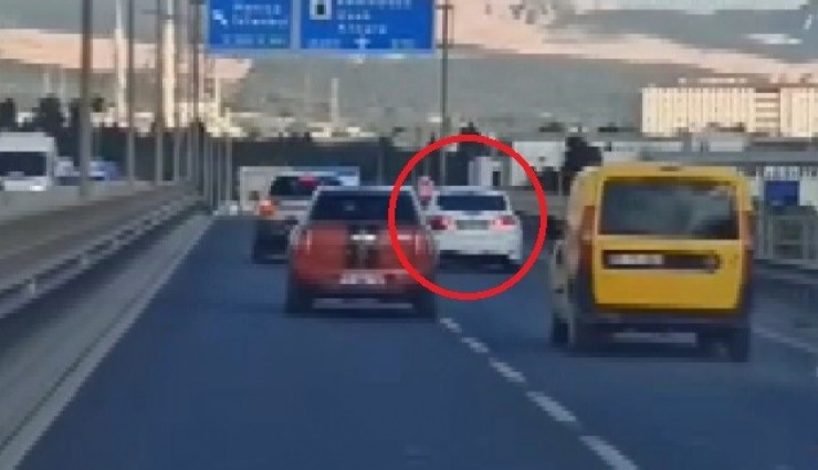 İzmir'de trafikte makas atan sürücü polis ekipleri  tarafından yakalandı